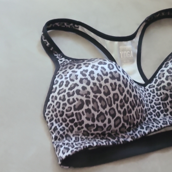 PINK Victoria's Secret Black and White Animal Print Sports Bra M - Picture 5 of 10